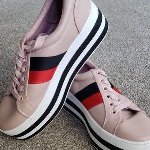 Weeboo Women's Pink Platform Sneakers Size 6.5